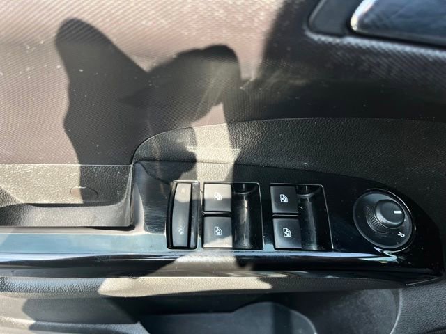 Used 2020 Chevrolet Sonic LT w/ RS Package image 23