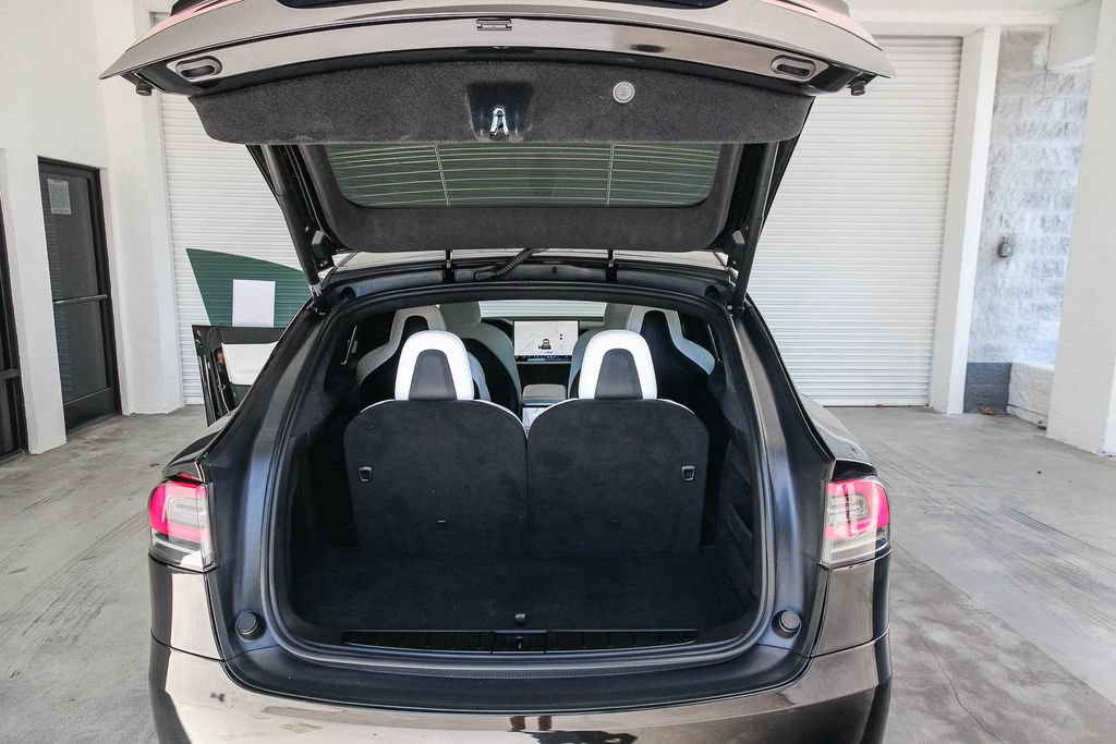 Used 2023 Tesla Model X AWD/4WD image 27