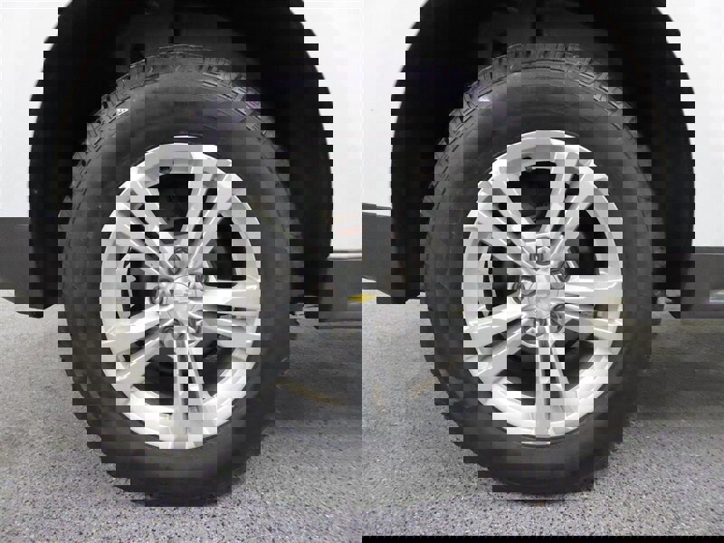 Used 2015 Chevrolet Equinox LT w/ Driver Convenience Package image 34