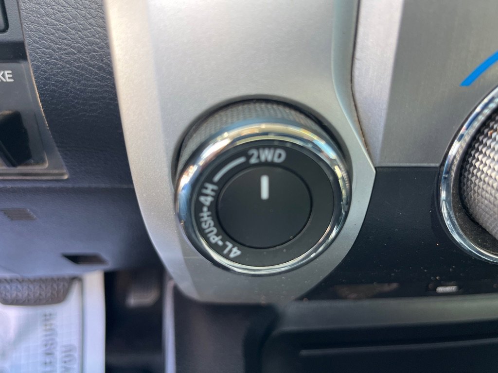 Used 2017 Toyota Tundra Platinum image 19