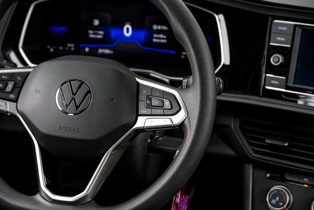 Used 2022 Volkswagen Jetta Sport image 27