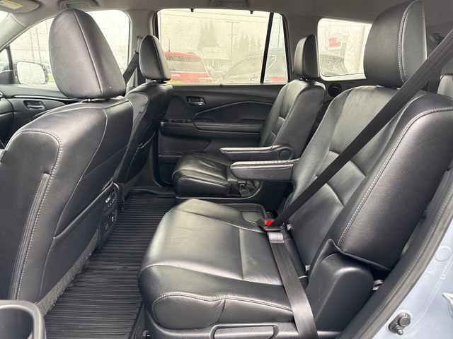 Used 2022 Honda Pilot Touring image 16