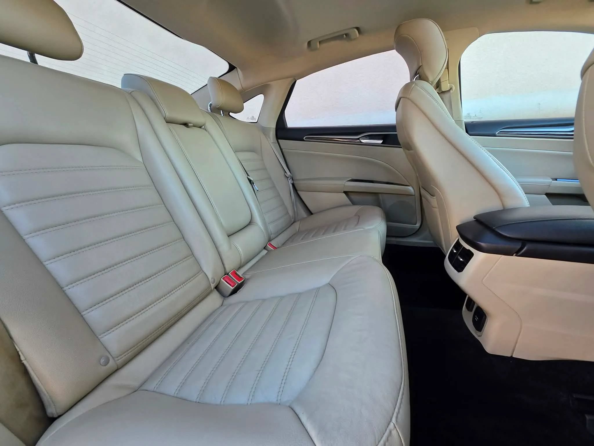 Used 2013 Ford Fusion SE FWD image 14