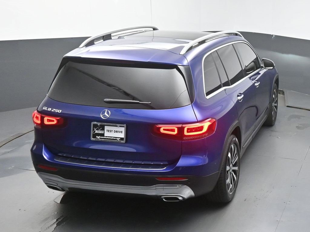 Used 2021 Mercedes-Benz GLB 250 w/ Premium Package image 49