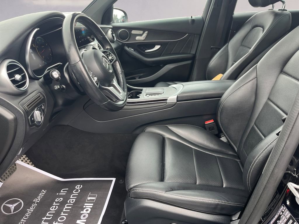Certified 2022 Mercedes-Benz GLC 300 GLC 300 image 9