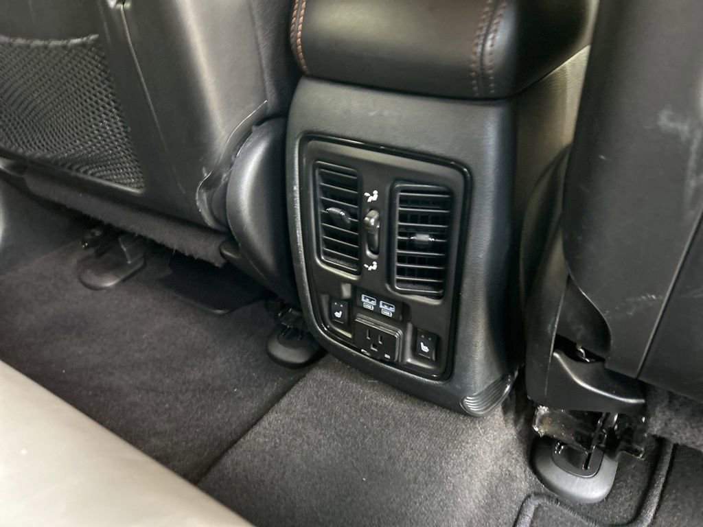 Used 2022 Dodge Durango R/T image 28