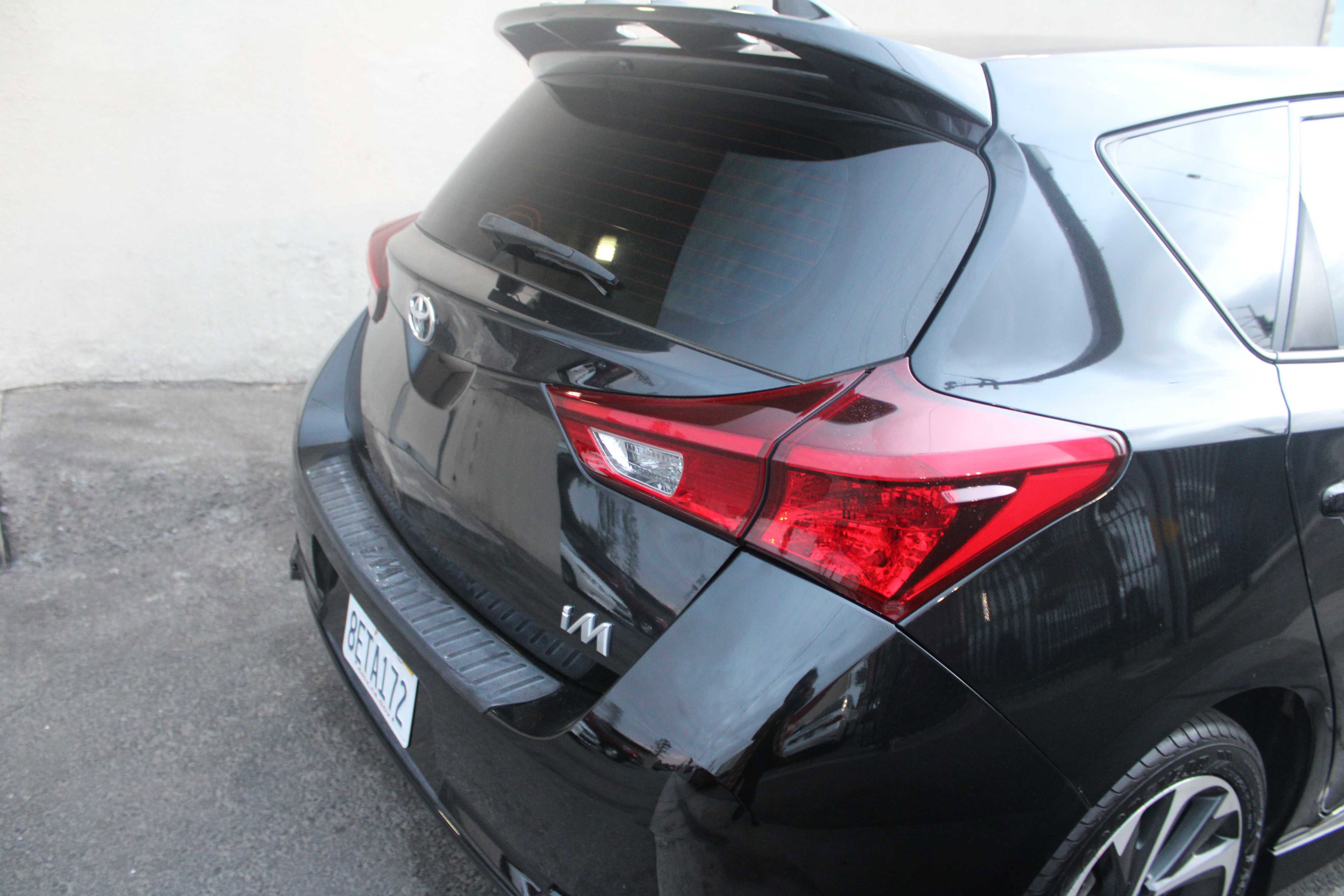 Used 2018 Toyota Corolla iM image 5