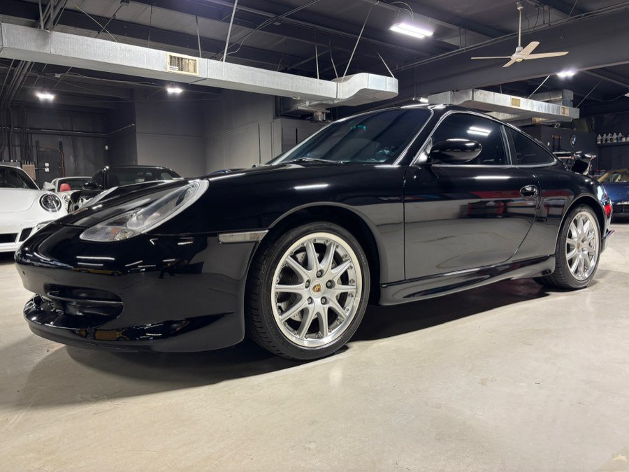 Used 2001 Porsche 911 Carrera 4 AWD/4WD image 2