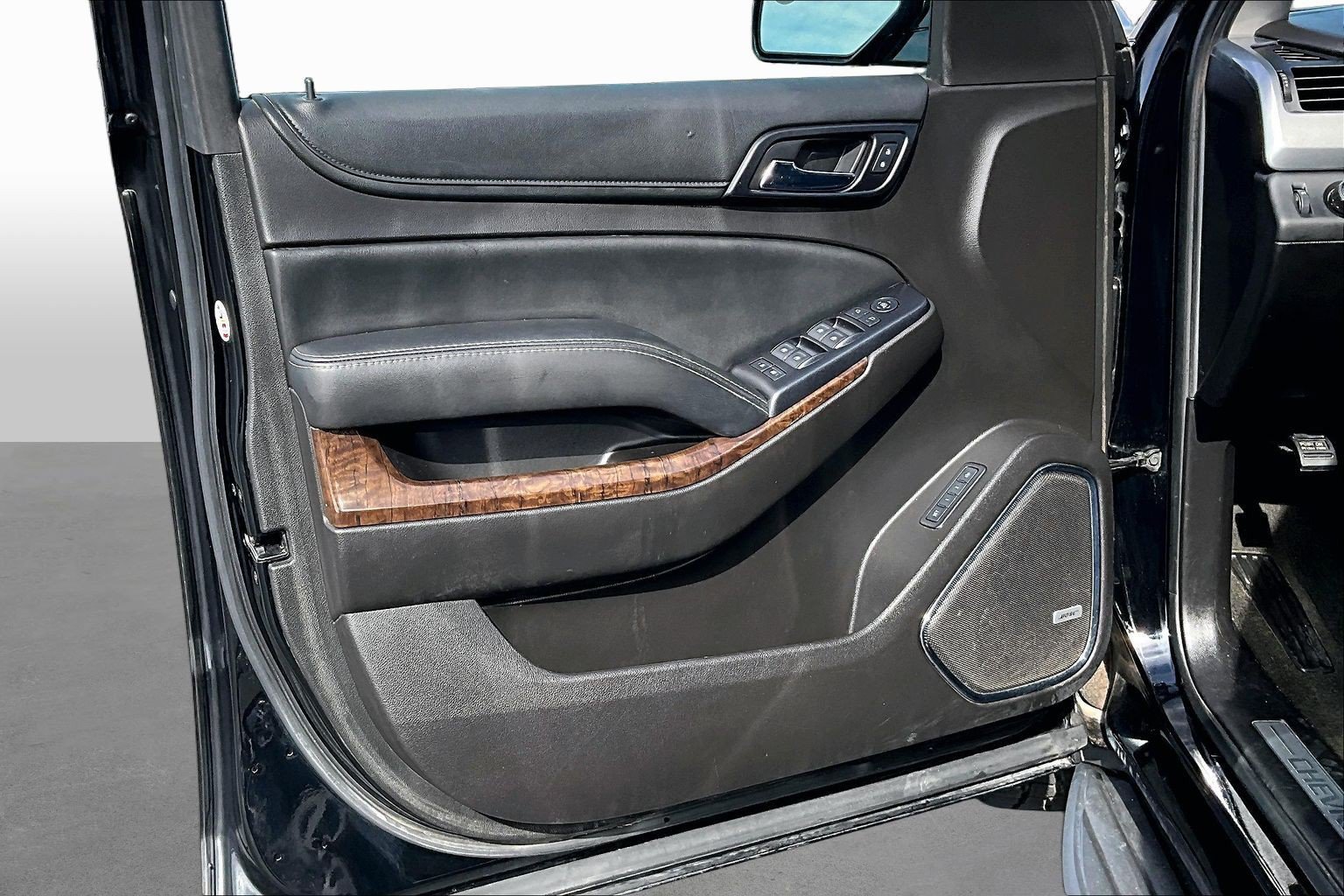 Used 2017 Chevrolet Tahoe LT AWD/4WD image 16