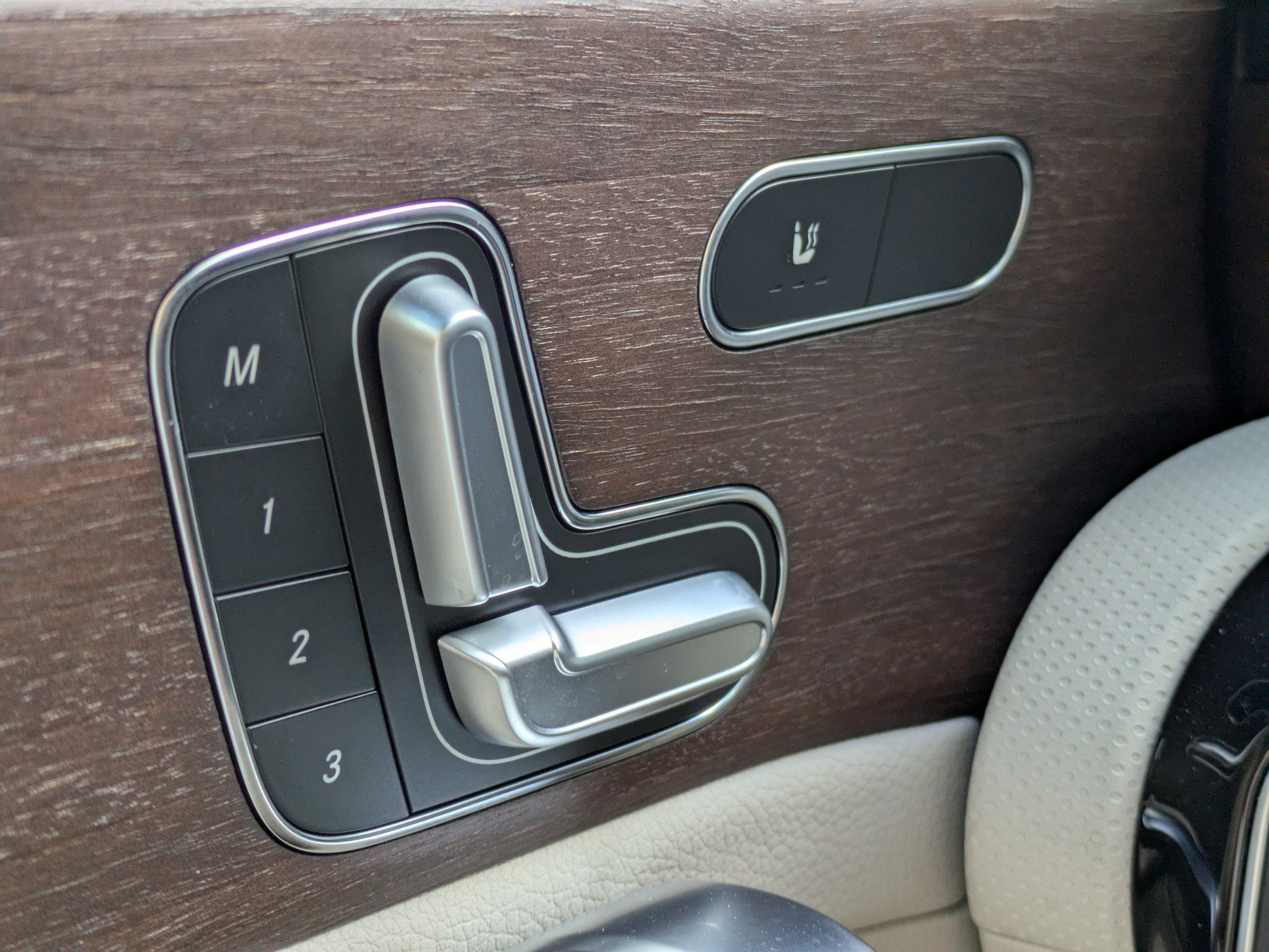 Used 2023 Mercedes-Benz CLA 250 image 22