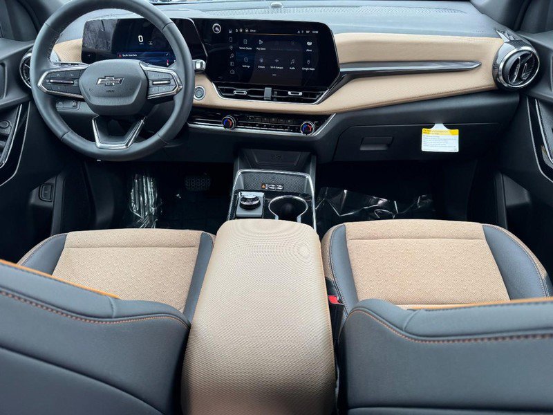 Used 2025 Chevrolet Equinox ACTIV image 10