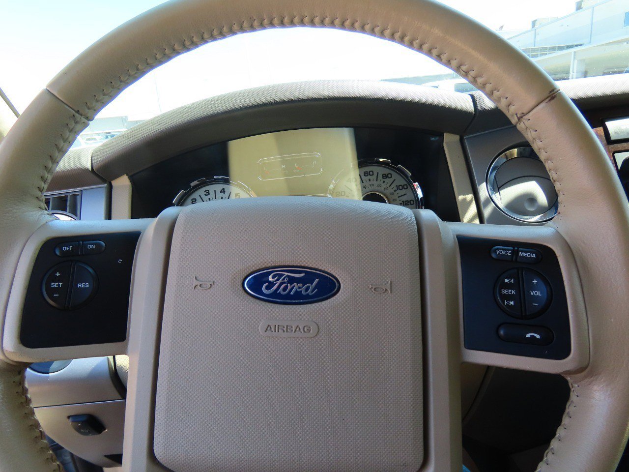 Used 2013 Ford Expedition EL XLT image 30