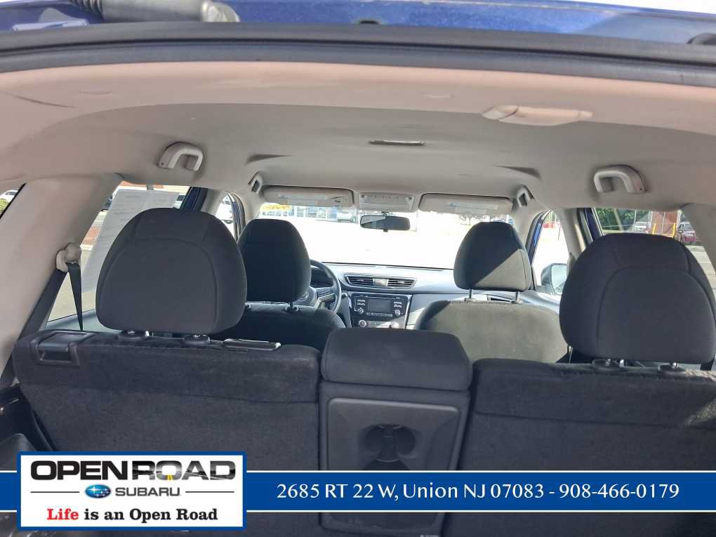 Used 2017 Nissan Rogue S w/ Appearance Package AWD/4WD image 12