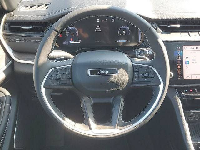 New 2026 Jeep Grand Cherokee Limited AWD/4WD image 13