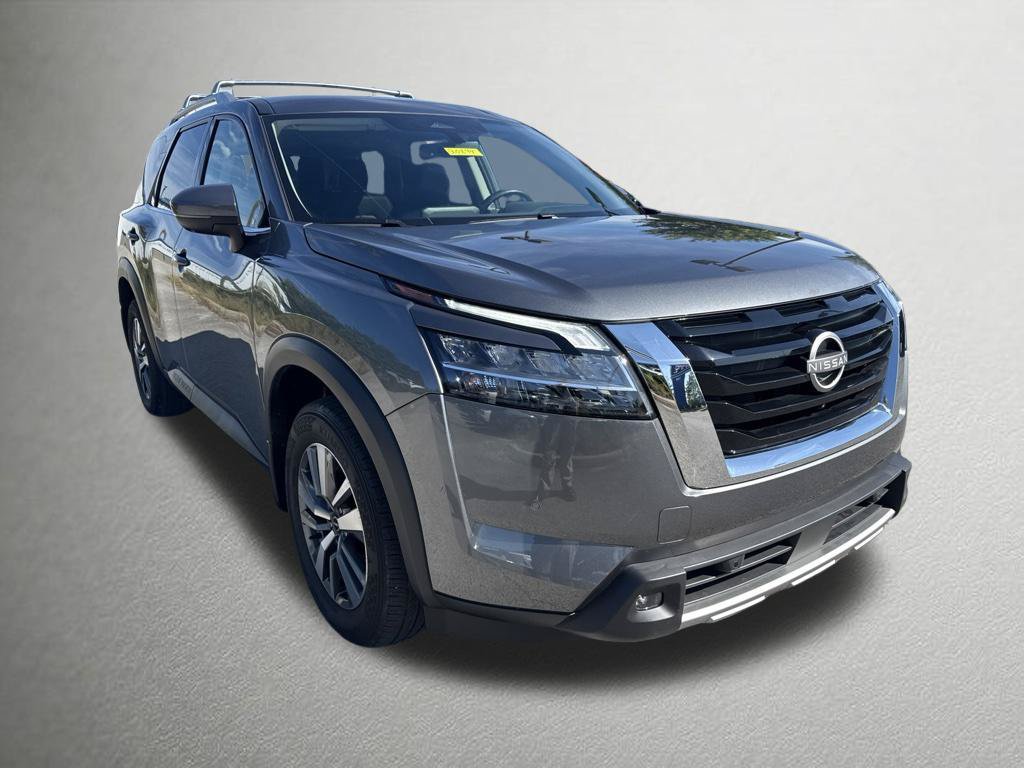 Used 2024 Nissan Pathfinder SL