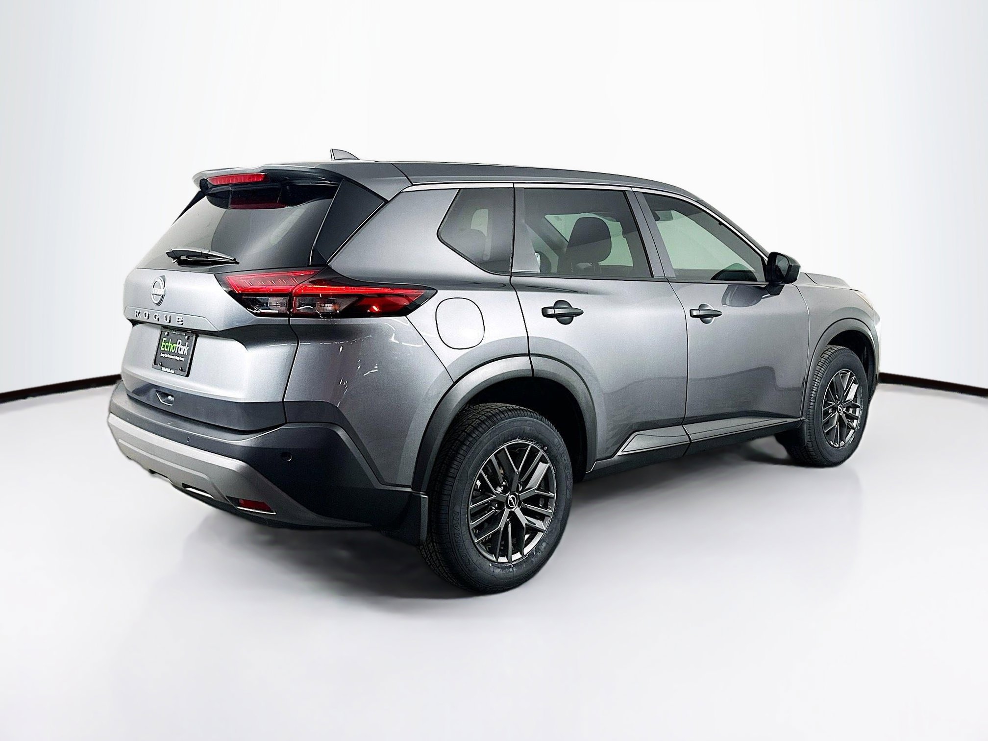 Used 2023 Nissan Rogue S FWD image 9