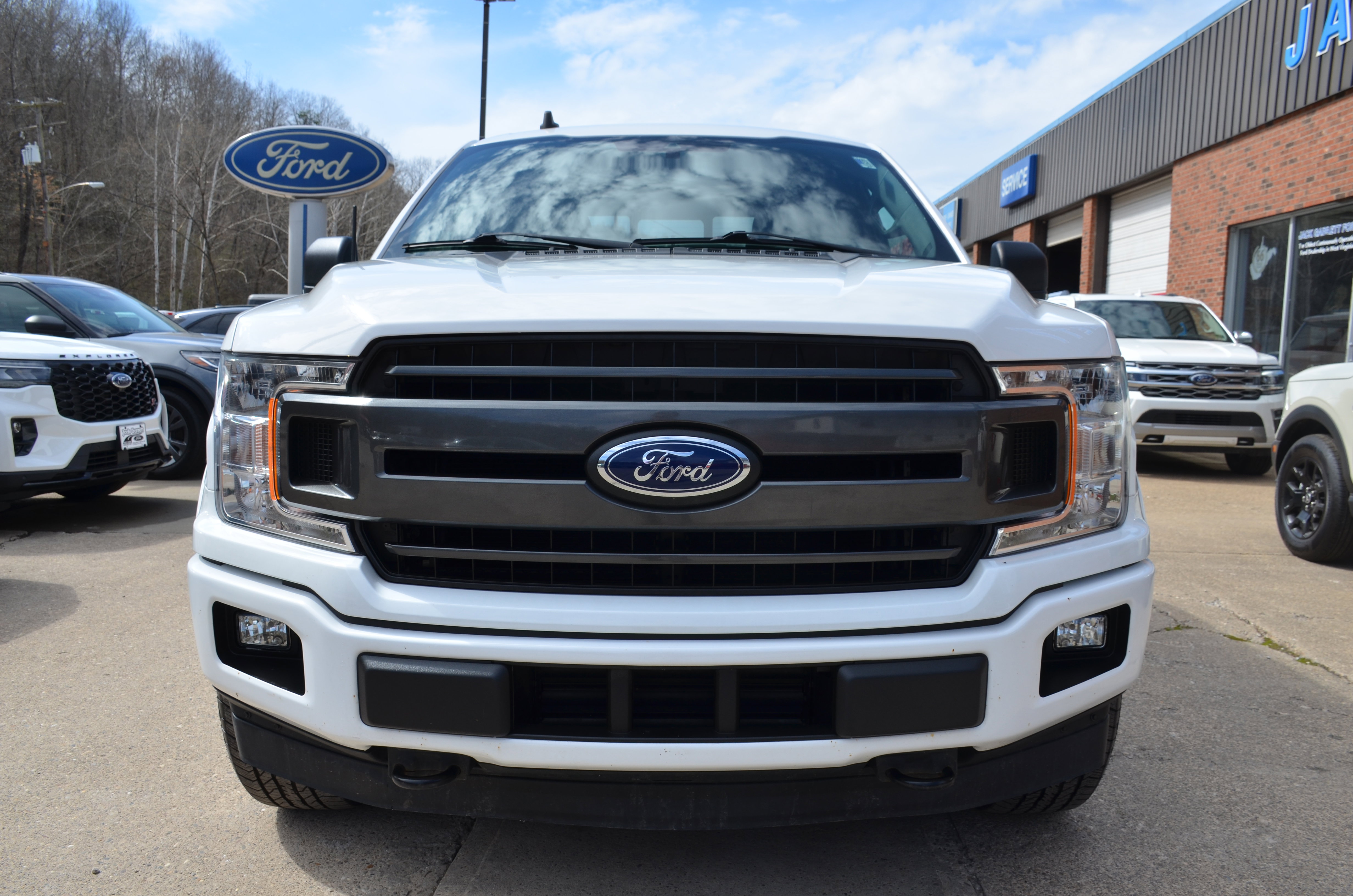Used 2019 Ford F150 XLT w/ Equipment Group 302A Luxury image 2