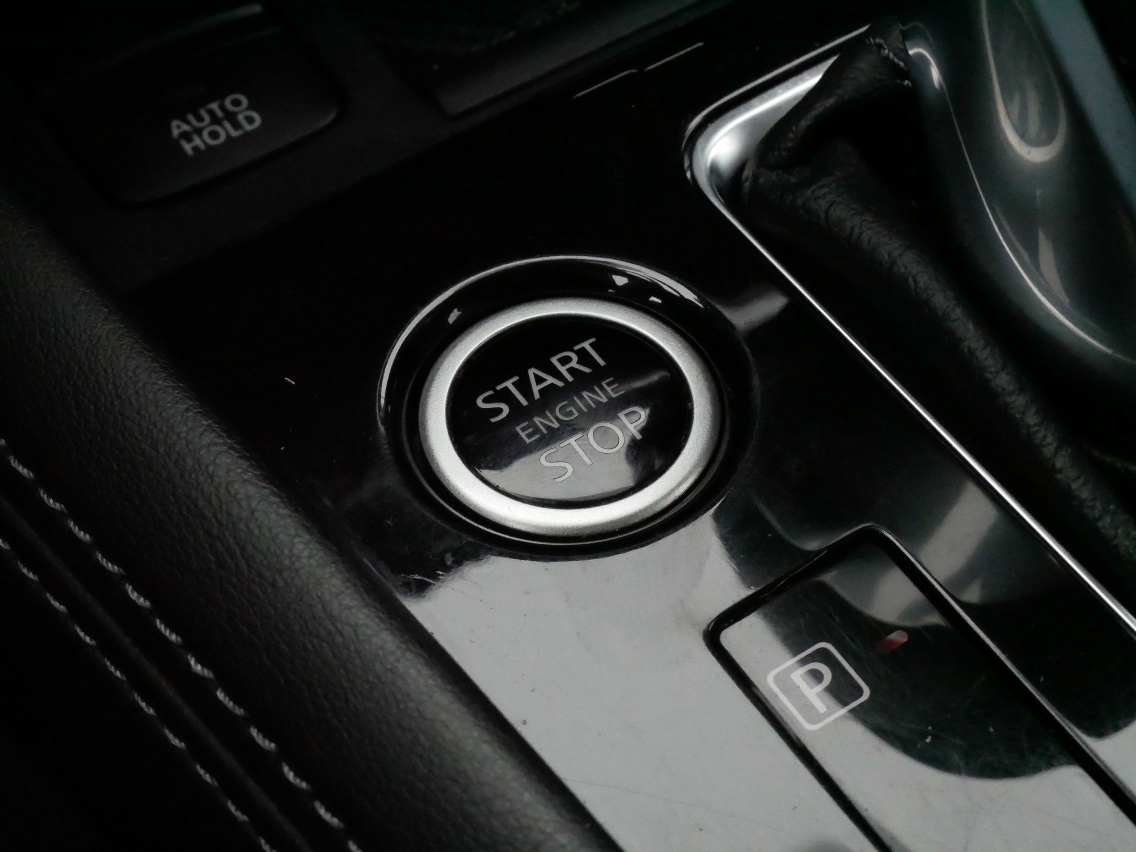 Used 2021 Nissan Kicks SR w/ SR Premium Package image 27