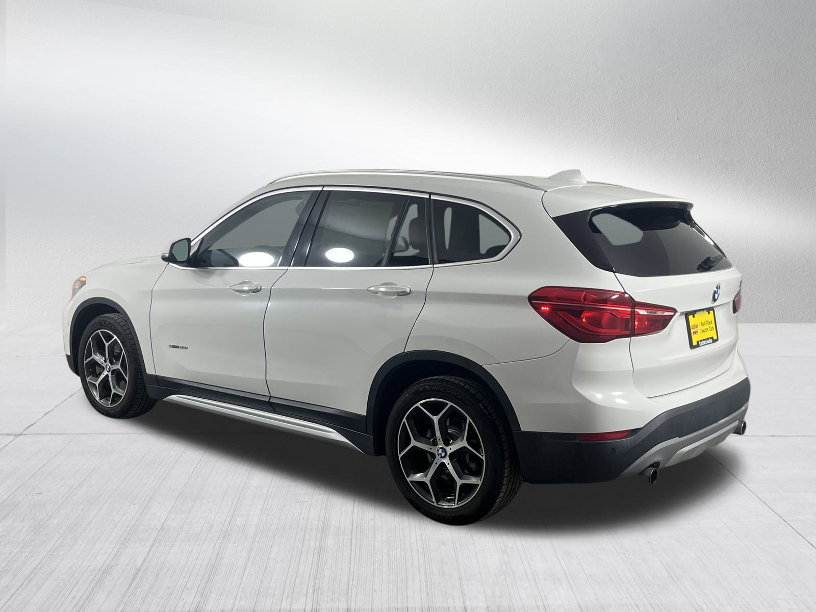 Used 2017 BMW X1 sDrive28i image 5