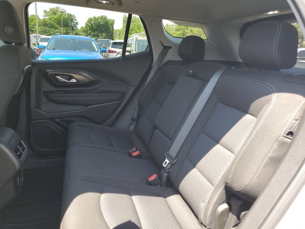 Used 2023 GMC Terrain SLE FWD image 23