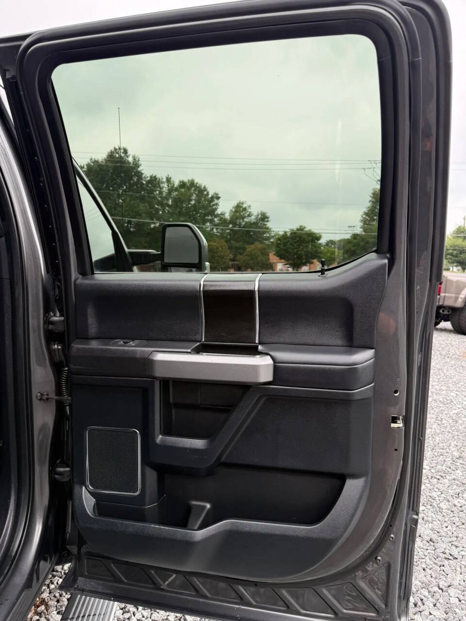 Used 2018 Ford F250 Platinum w/ Platinum Ultimate Package AWD/4WD image 24