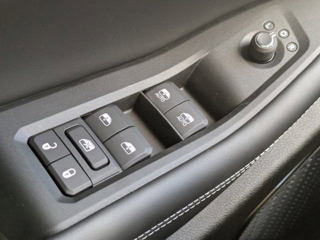 New 2025 Jeep Grand Cherokee Overland w/ Adv Protech Group III image 21