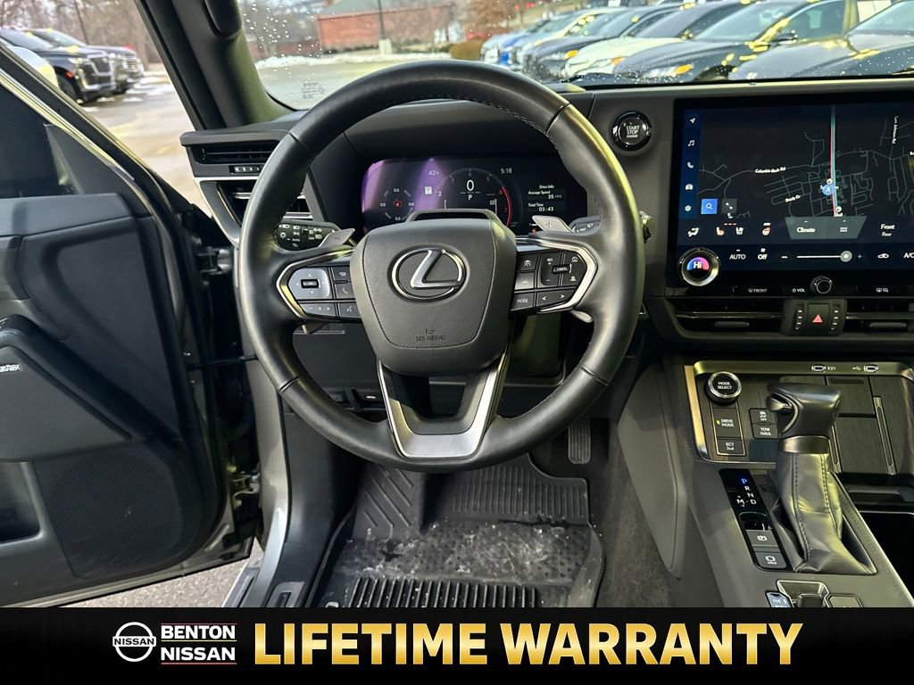Used 2024 Lexus GX 550 w/ Accessory Package (2T) image 14