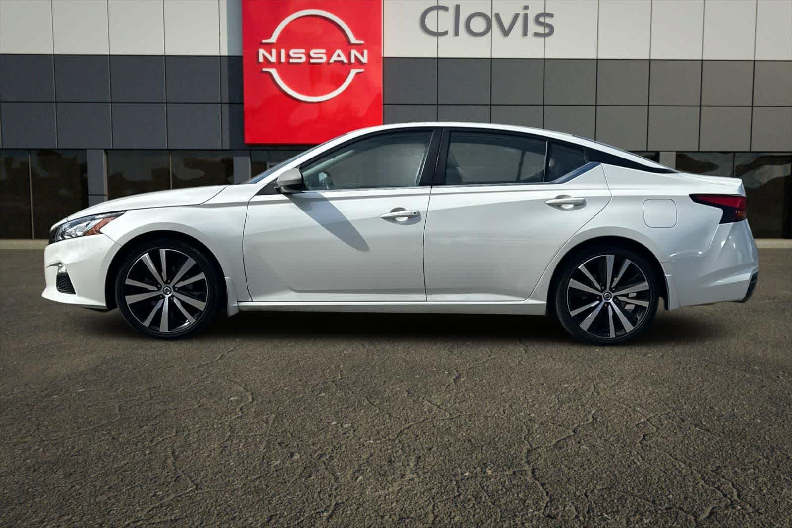 Used 2020 Nissan Altima 2.5 SR FWD image 6