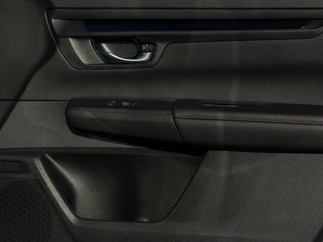 Used 2025 Honda CR-V Sport image 17