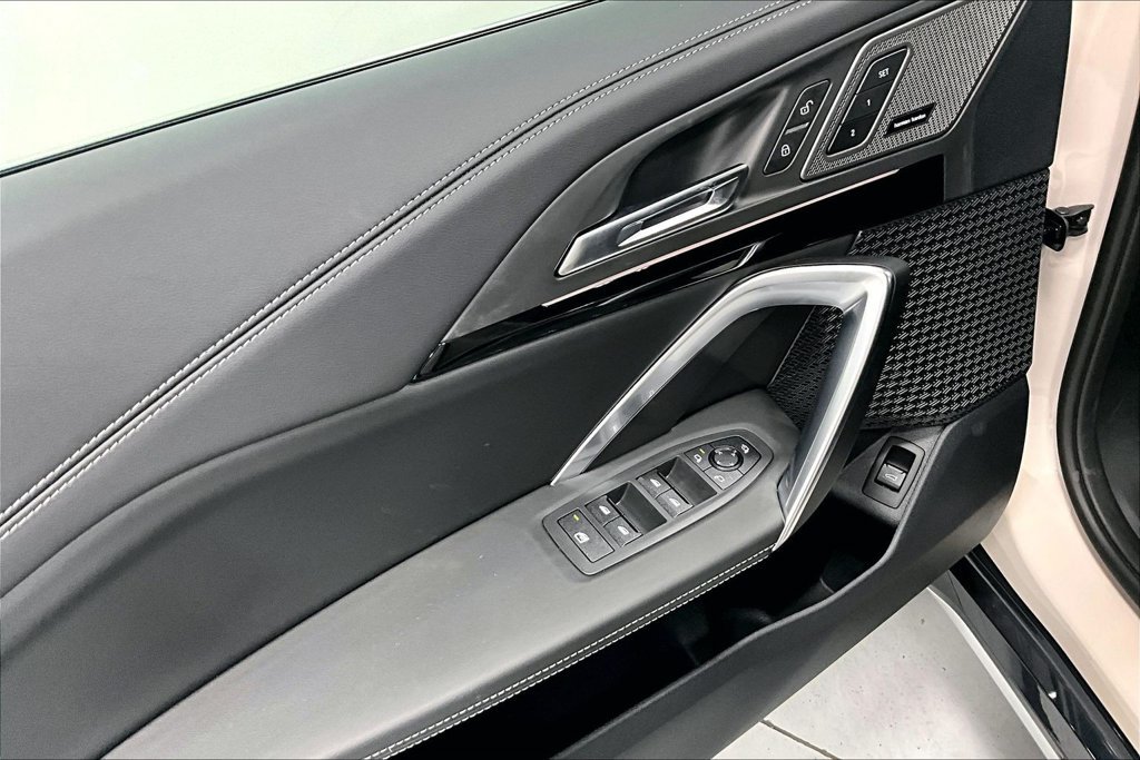 New 2027 BMW X1 xDrive28i AWD/4WD image 18