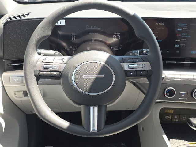 New 2027 Hyundai Kona SE FWD image 9