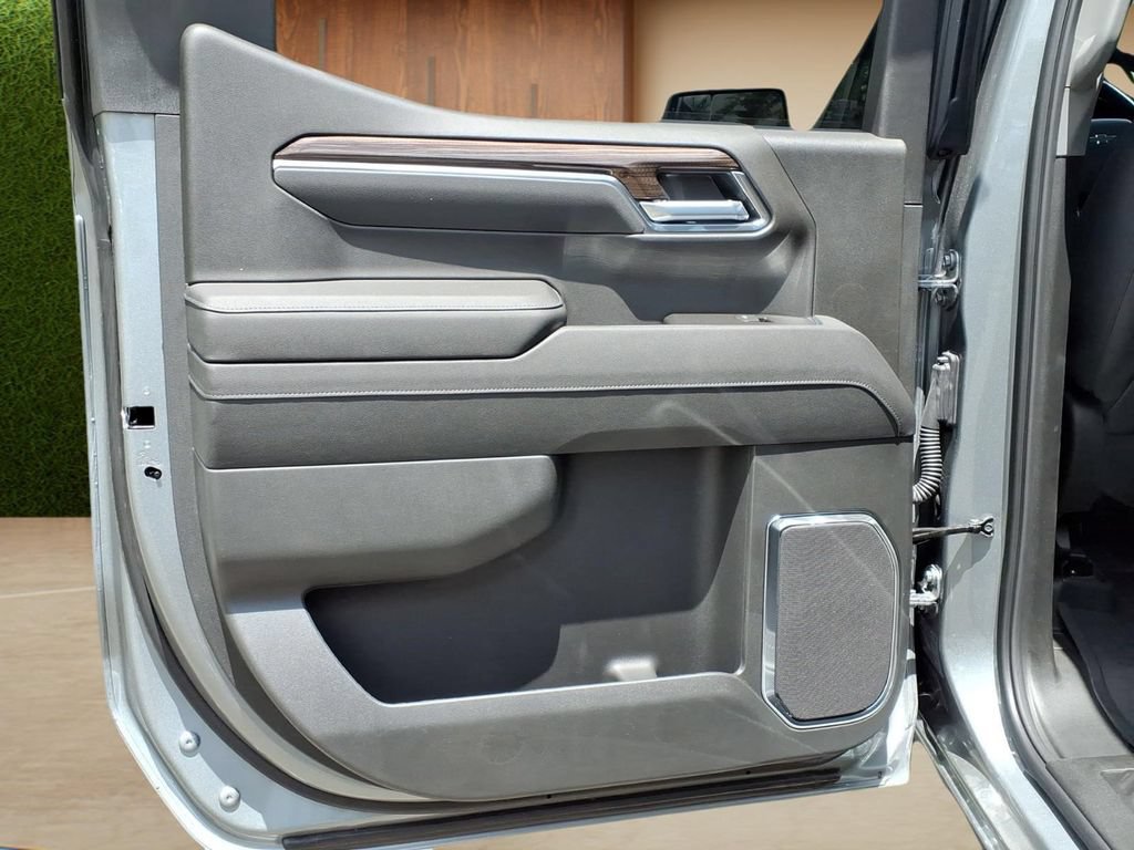 New 2026 Chevrolet Silverado 1500 RST AWD/4WD image 25