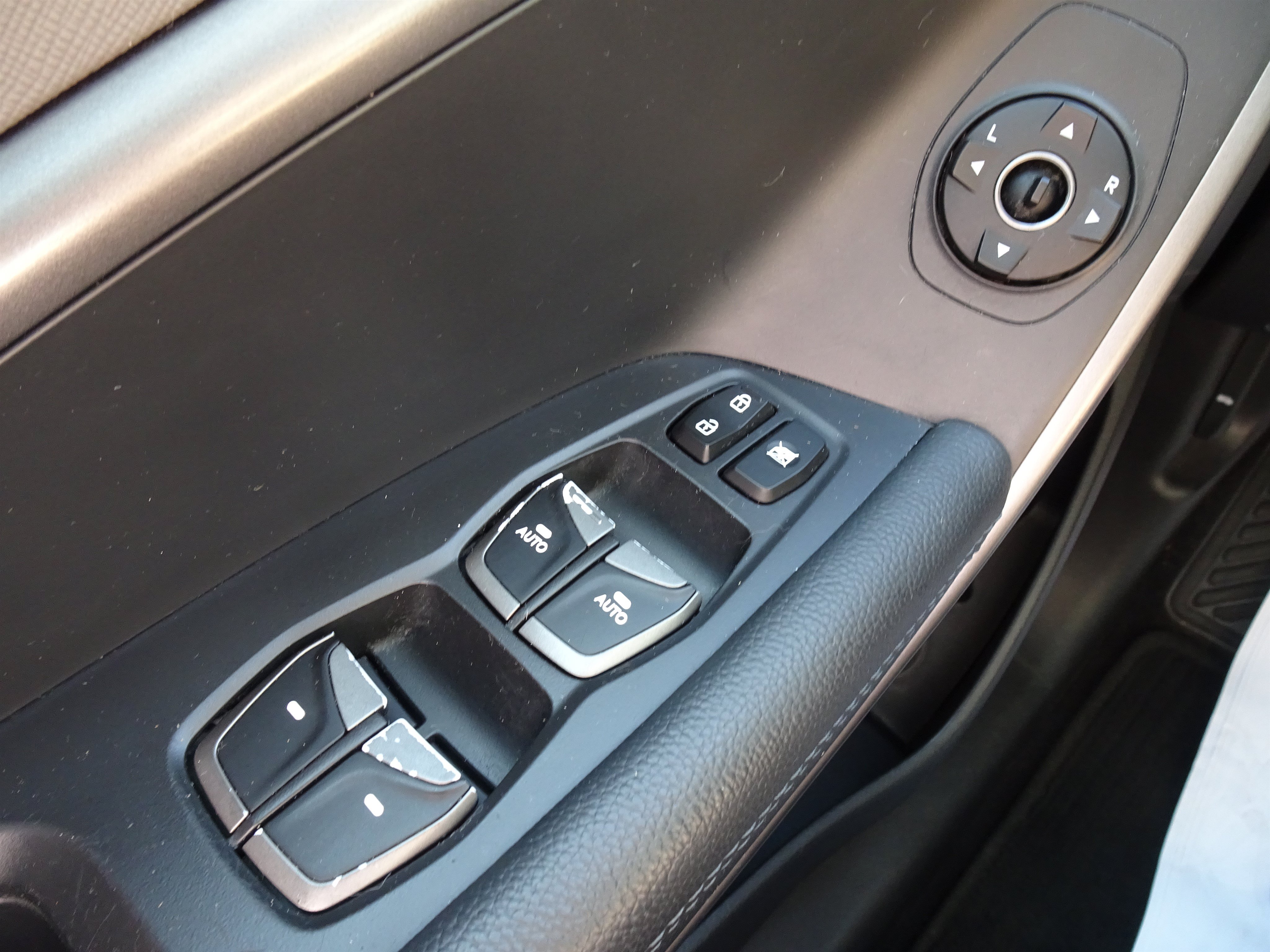 Used 2017 Hyundai Santa Fe Sport AWD/4WD image 24