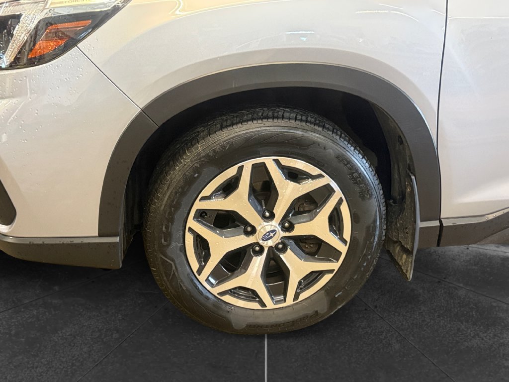 Used 2021 Subaru Forester Premium AWD/4WD image 15
