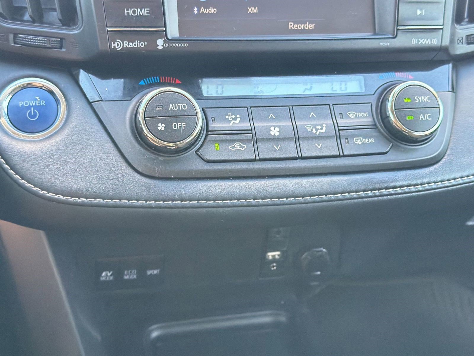 Used 2018 Toyota RAV4 XLE AWD/4WD image 20
