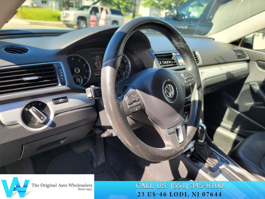 Used 2013 Volkswagen Passat 2.5 SE FWD image 11