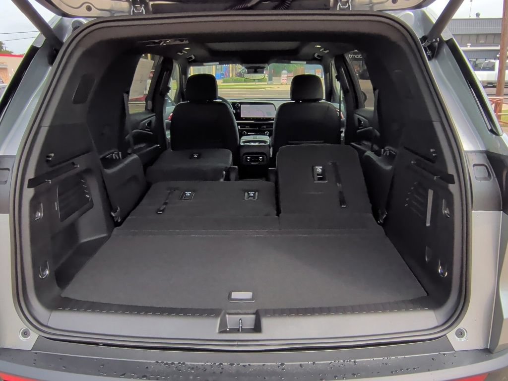 New 2026 Chevrolet Traverse Z71 w/ Driver Confidence Package AWD/4WD image 44