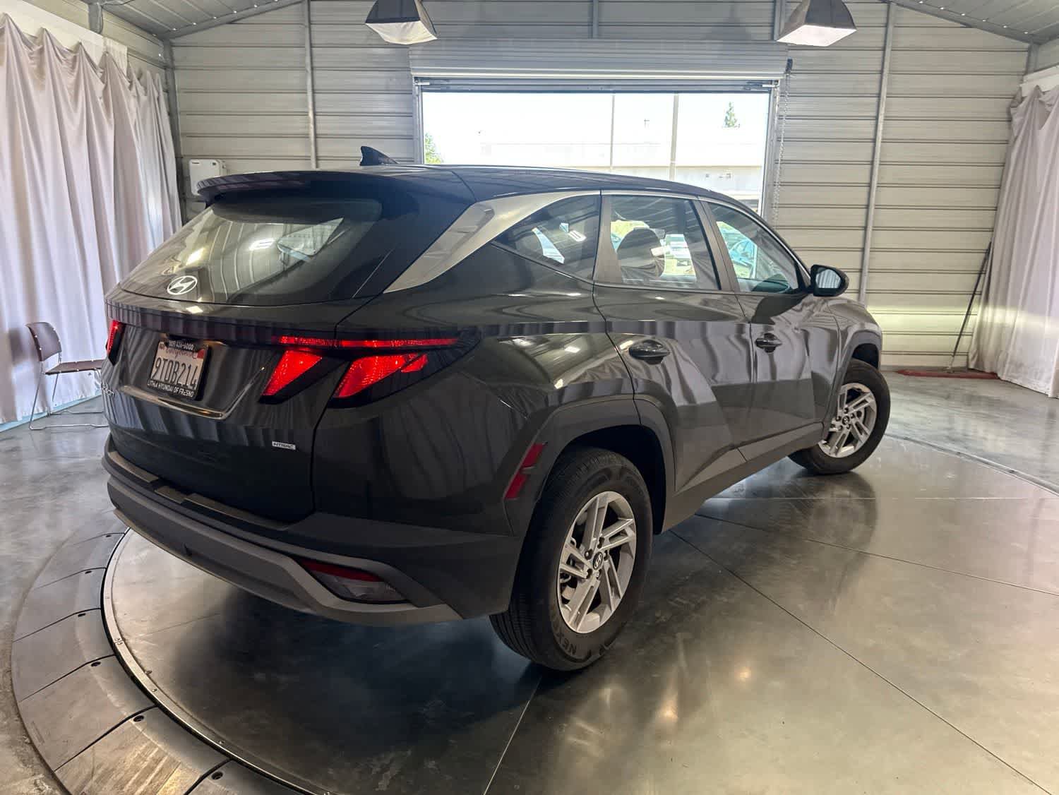 Certified 2025 Hyundai Tucson SE AWD/4WD image 5
