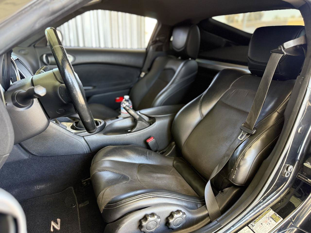 Used 2009 Nissan 370Z Touring RWD image 11