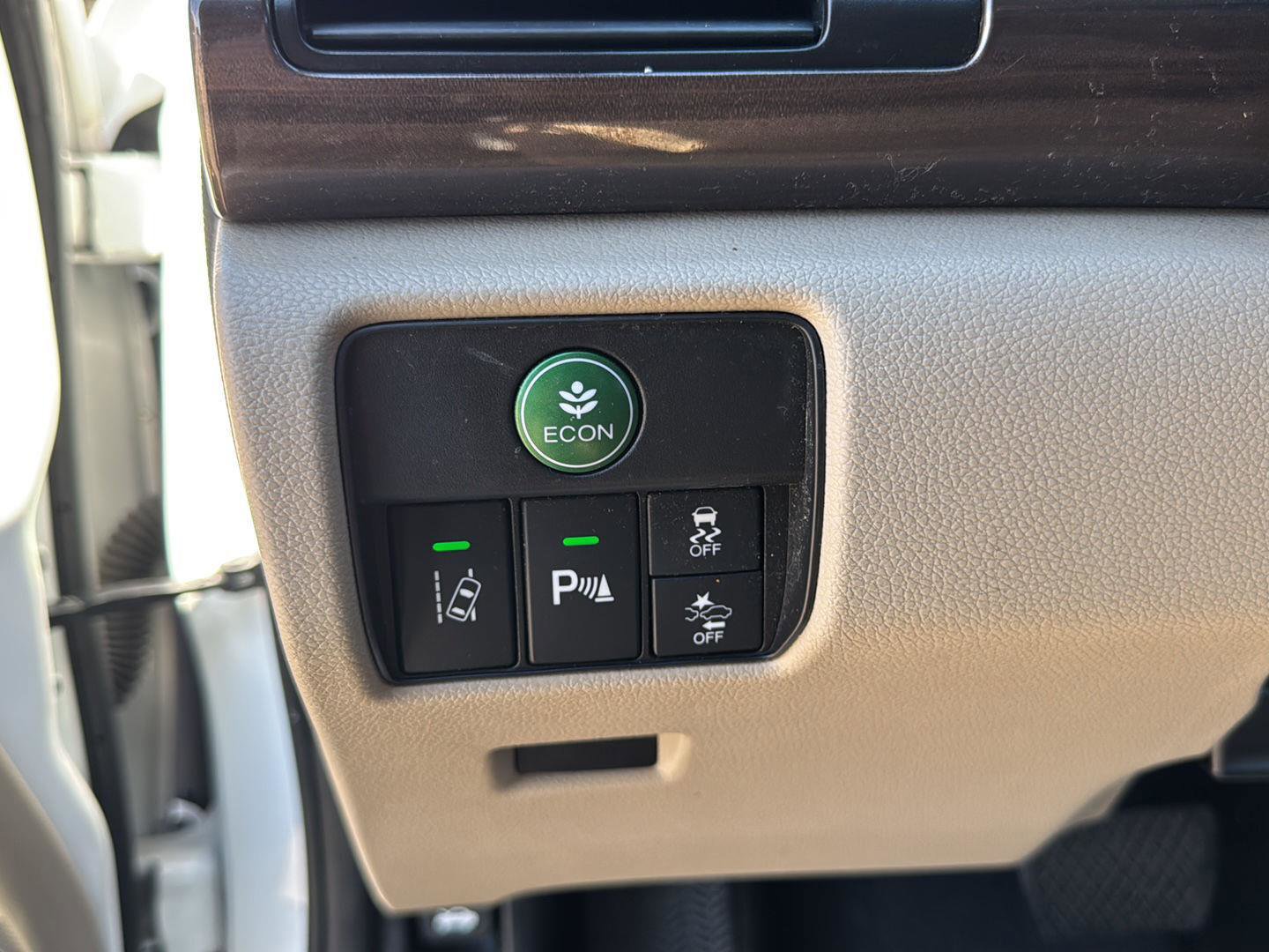 Used 2017 Honda Accord Touring image 18