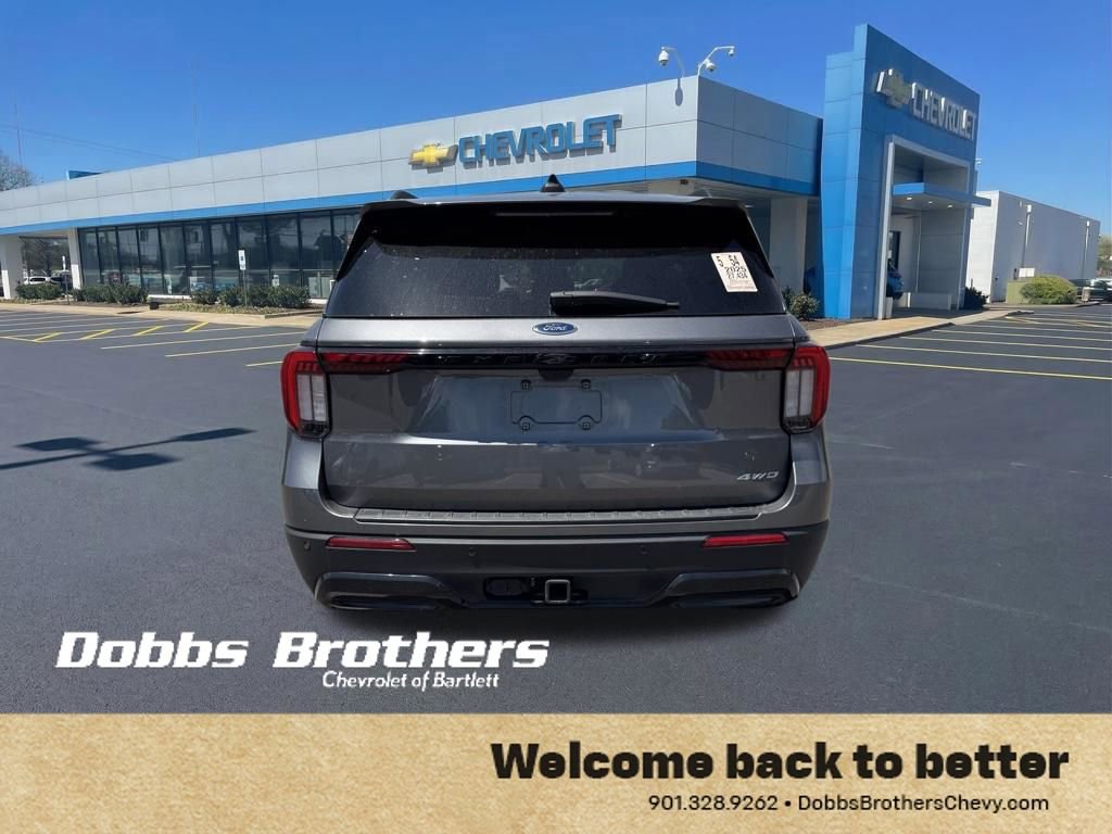 Used 2025 Ford Explorer ST-Line w/ ST-Line Street Pack AWD/4WD image 6
