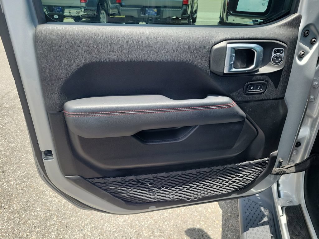 Used 2023 Jeep Gladiator Rubicon w/ LED Lighting Group AWD/4WD image 19