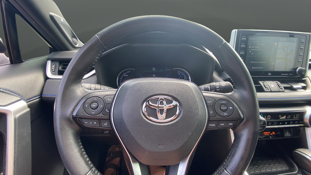 Used 2019 Toyota RAV4 XSE AWD/4WD image 16