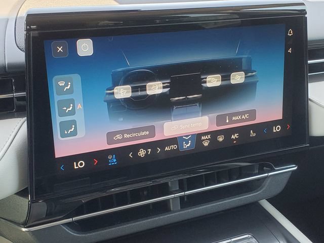 Certified 2024 Lincoln Nautilus Premier AWD/4WD image 21