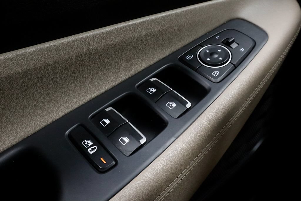 Certified 2023 Hyundai Santa Fe SEL AWD/4WD image 30