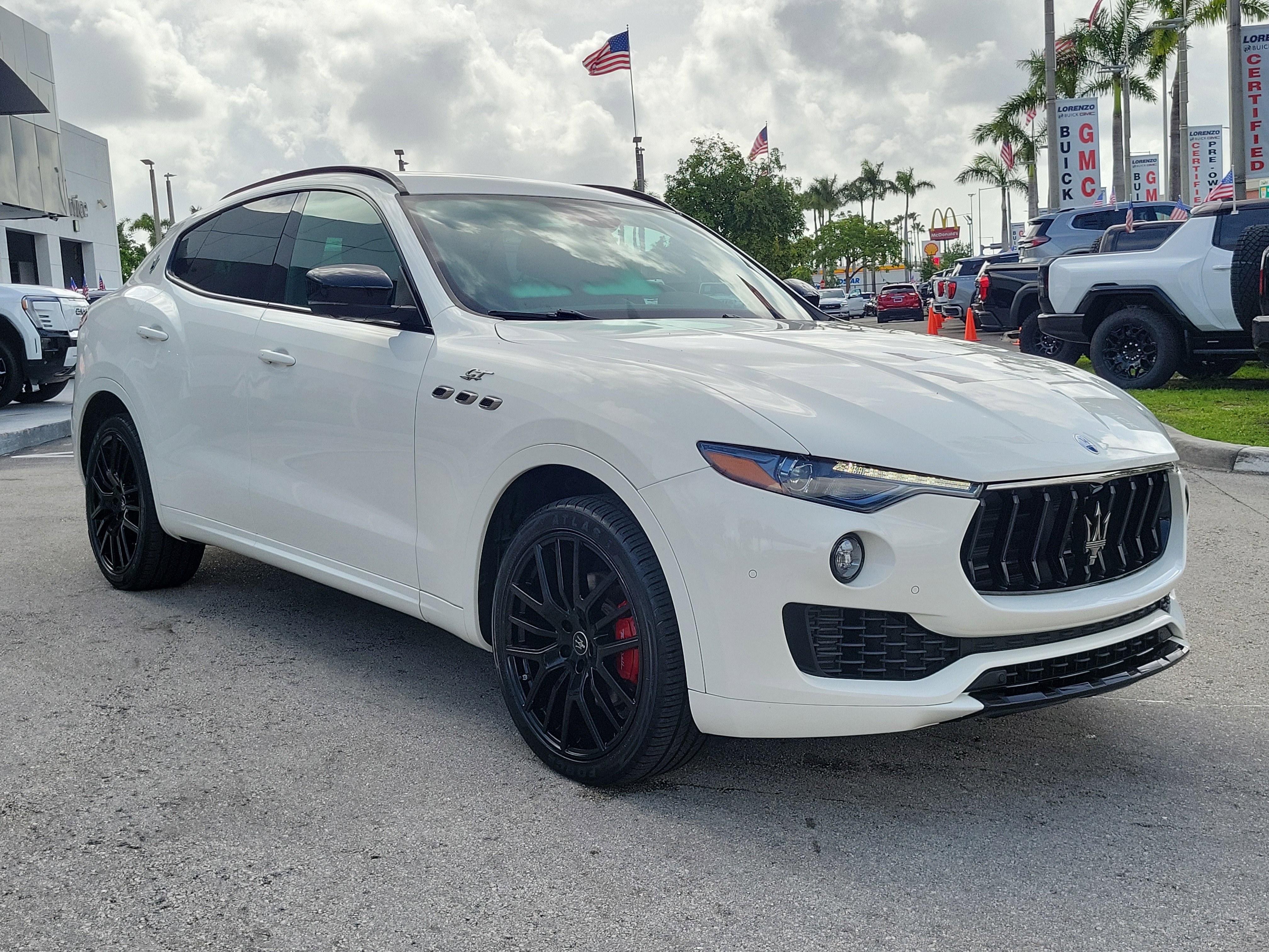 Used 2022 Maserati Levante GT image 3