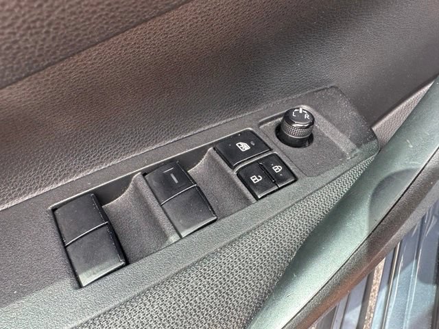 Used 2022 Toyota Corolla LE FWD image 23