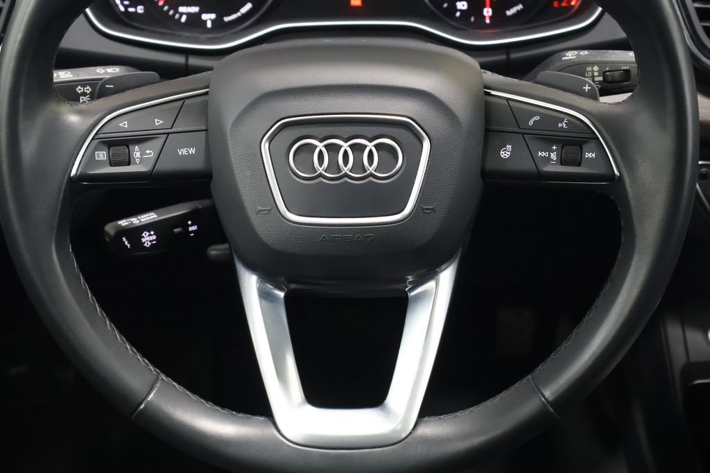 Used 2023 Audi Q5 2.0T Premium w/ Convenience Package image 17