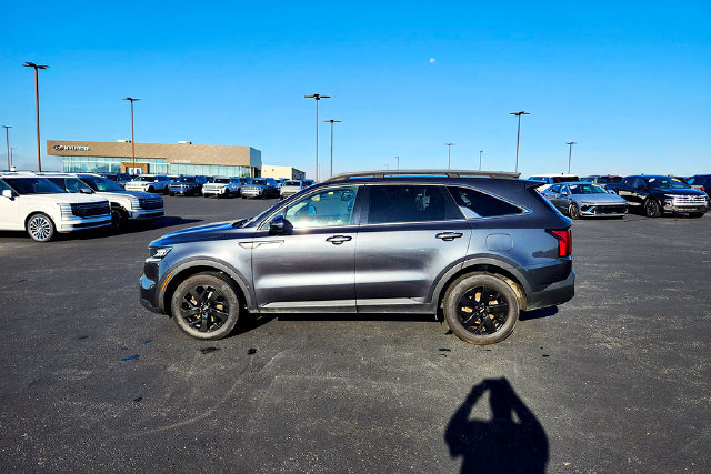Used 2022 Kia Sorento S w/ Panoramic Sunroof Package AWD/4WD image 4