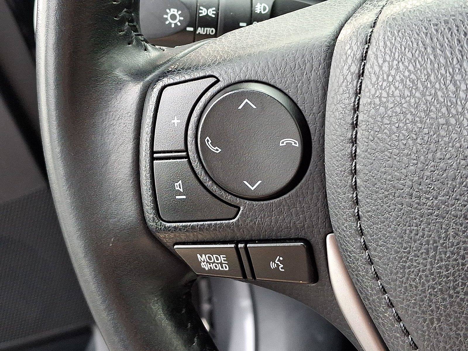 Used 2018 Toyota RAV4 Limited AWD/4WD image 22